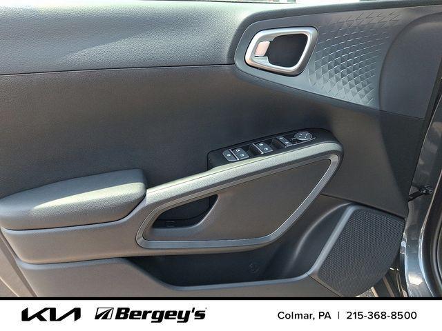 new 2025 Kia Soul car, priced at $25,860