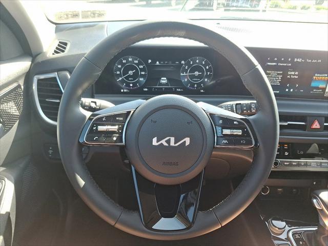 new 2025 Kia Seltos car, priced at $28,122