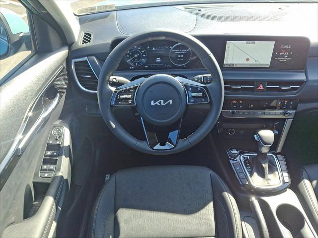 new 2025 Kia Seltos car, priced at $28,122