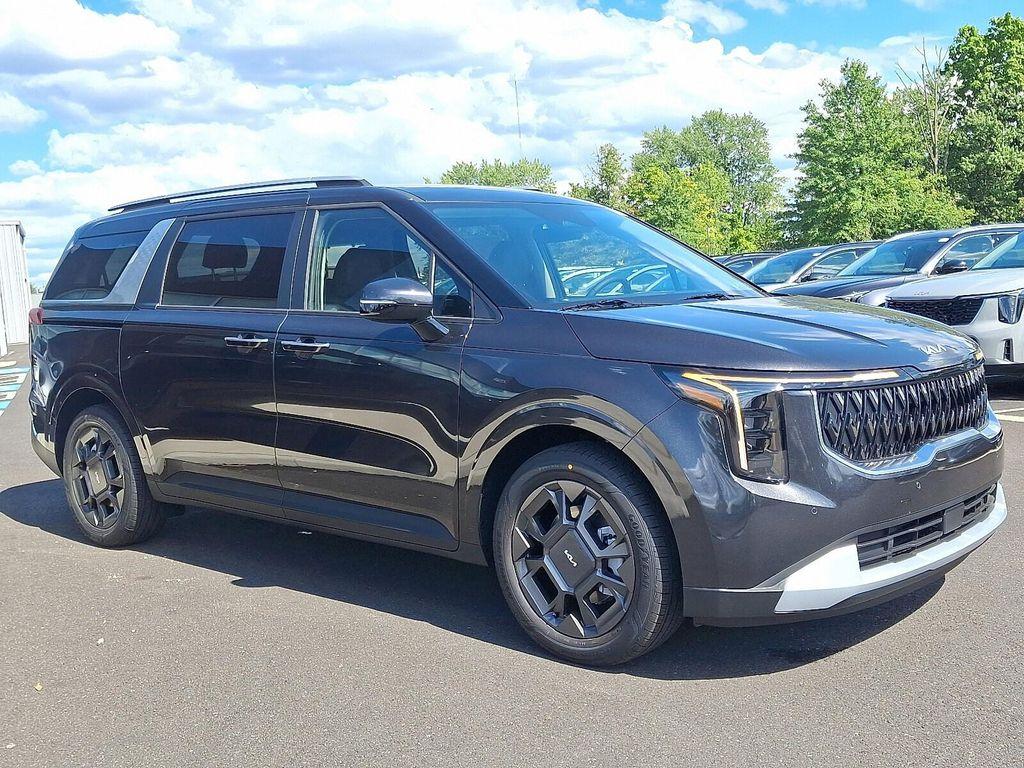 new 2026 Kia Carnival Hybrid car, priced at $44,890