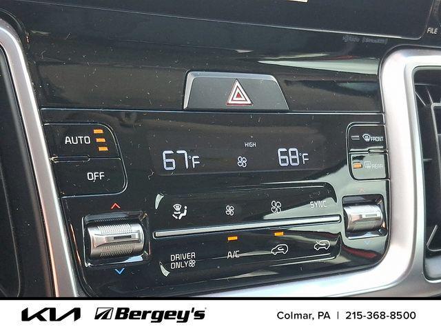 used 2023 Kia Sorento Hybrid car, priced at $32,459