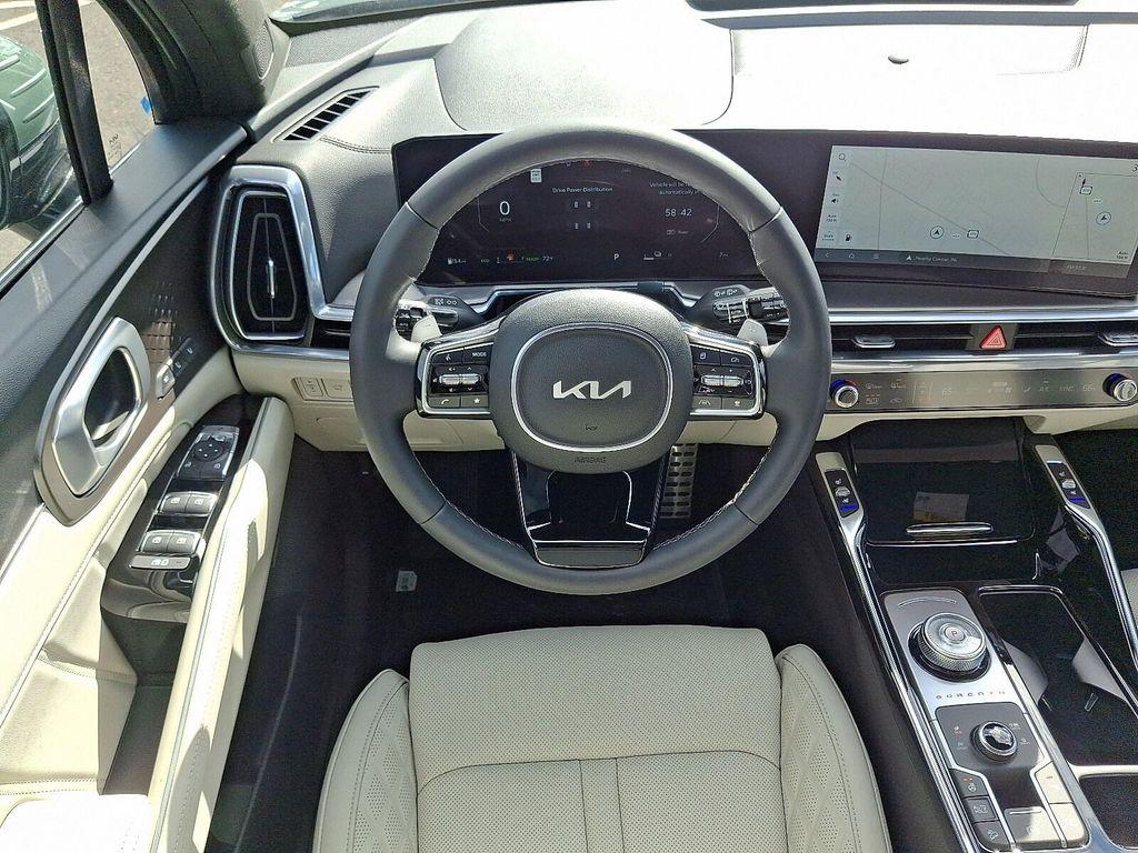 new 2025 Kia Sorento Hybrid car, priced at $45,700