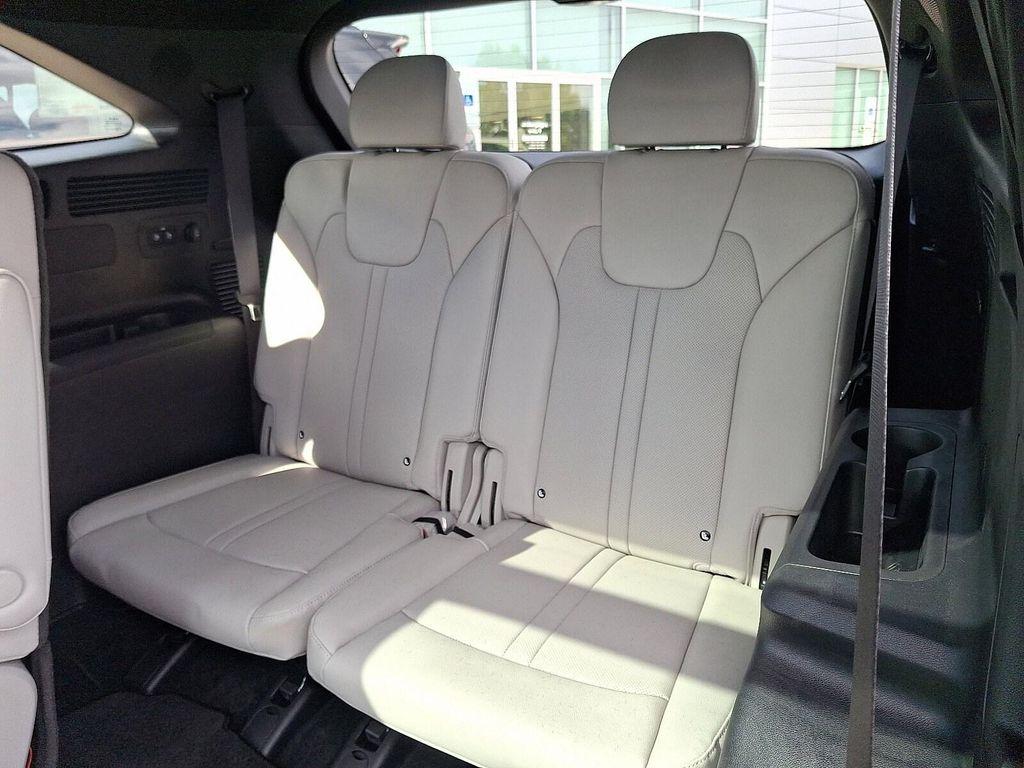 new 2025 Kia Sorento Hybrid car, priced at $45,700