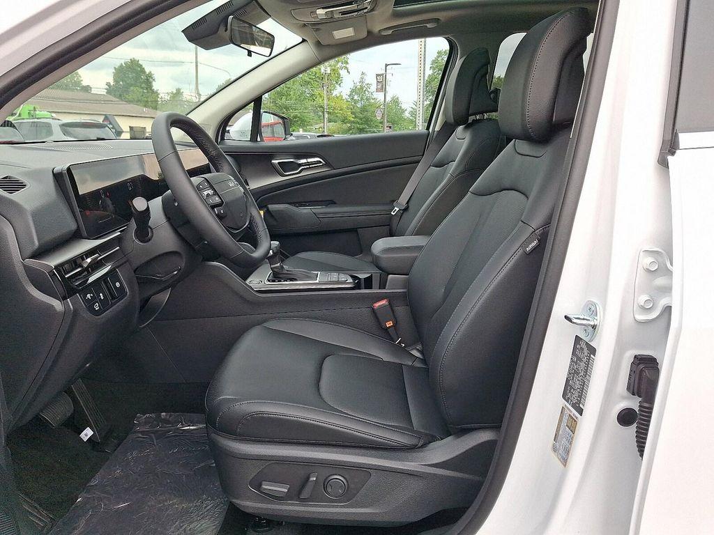 new 2026 Kia Sportage car, priced at $33,851