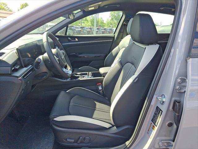 new 2025 Kia K5 car, priced at $29,165