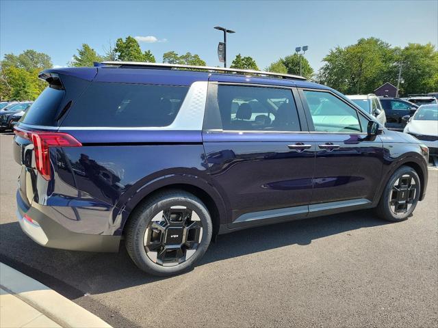 new 2025 Kia Carnival car, priced at $42,060