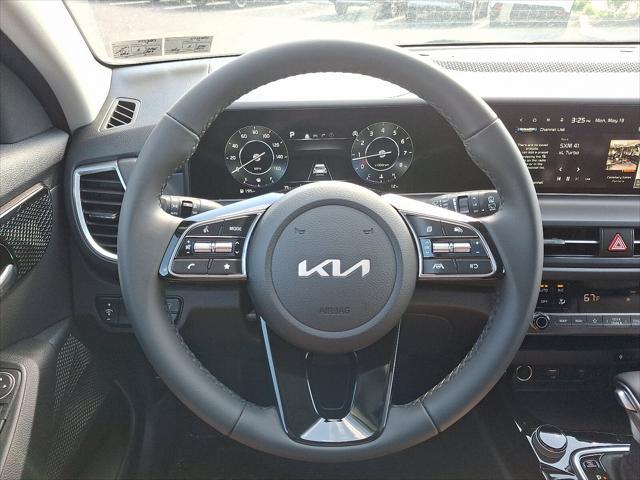 new 2025 Kia Seltos car, priced at $28,886