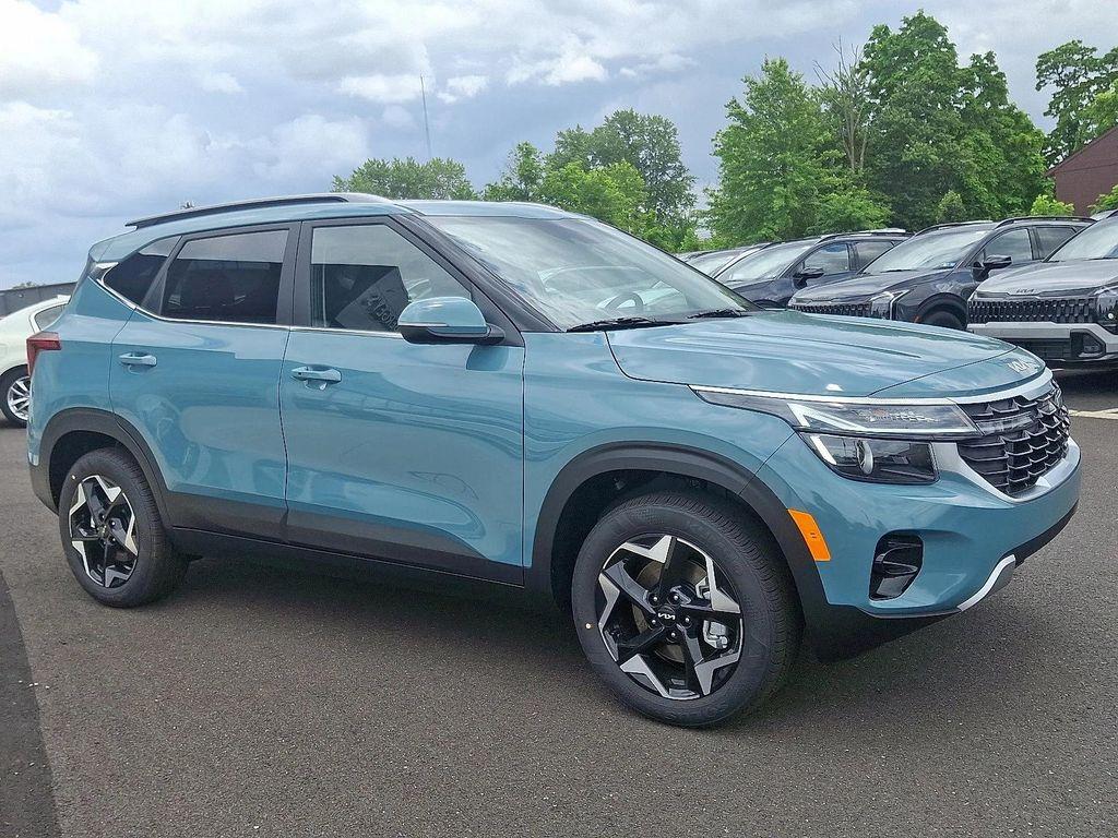 new 2025 Kia Seltos car, priced at $28,886