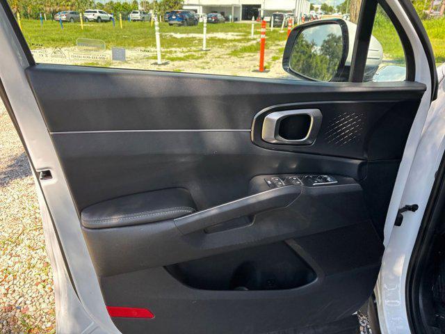 used 2024 Kia Sorento car, priced at $30,227