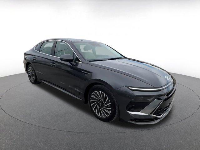 used 2024 Hyundai Sonata Hybrid car, priced at $22,618