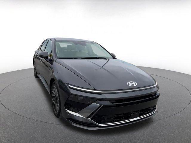 used 2024 Hyundai Sonata Hybrid car, priced at $22,618