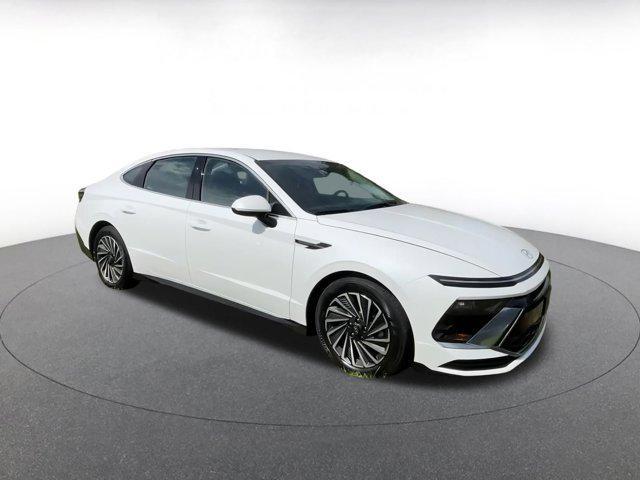 used 2024 Hyundai Sonata Hybrid car, priced at $21,453