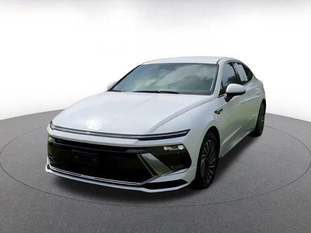 used 2024 Hyundai Sonata Hybrid car, priced at $21,453