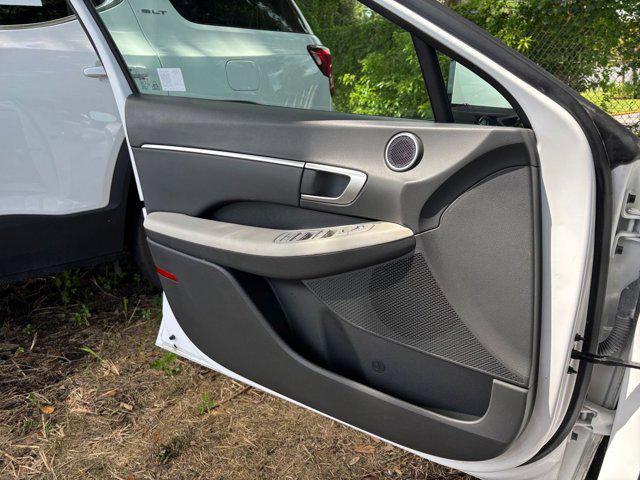 used 2024 Hyundai Sonata Hybrid car, priced at $21,595