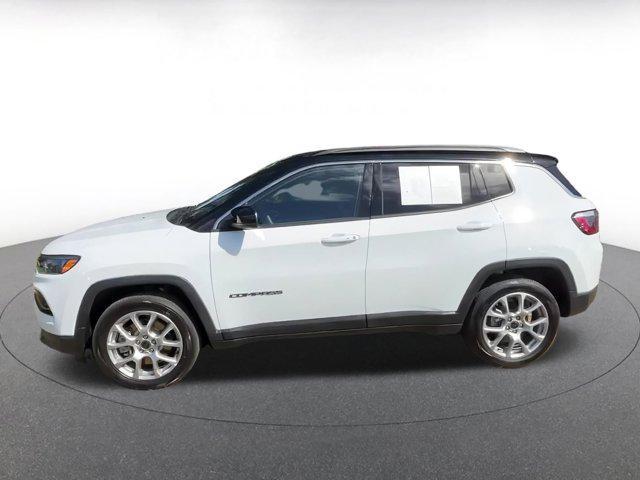 used 2025 Jeep Compass car, priced at $25,000