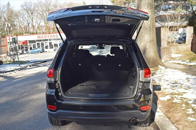 used 2019 Jeep Grand Cherokee car, priced at $14,295