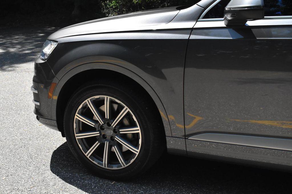used 2019 Audi Q7 car, priced at $20,795