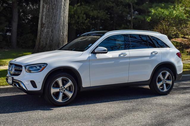 used 2020 Mercedes-Benz GLC 300 car, priced at $25,895