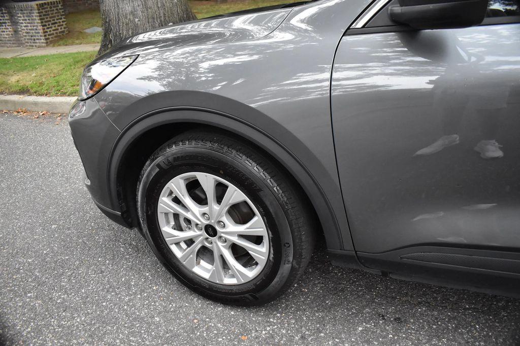 used 2024 Ford Escape car, priced at $16,995