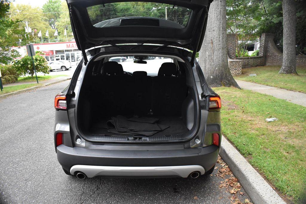 used 2024 Ford Escape car, priced at $16,995