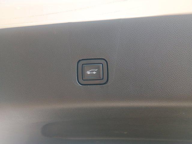 used 2021 Chevrolet Traverse car, priced at $30,734