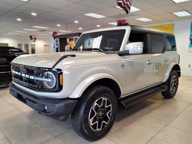 new 2025 Ford Bronco car, priced at $53,412