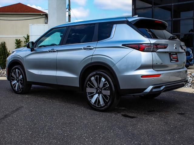 new 2025 Mitsubishi Outlander car, priced at $38,030