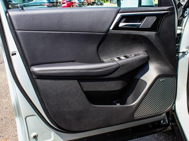 new 2025 Mitsubishi Outlander car, priced at $38,030