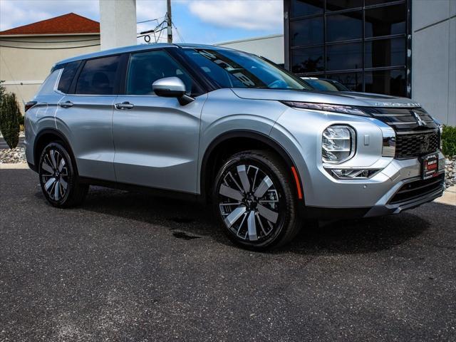new 2025 Mitsubishi Outlander car, priced at $38,030