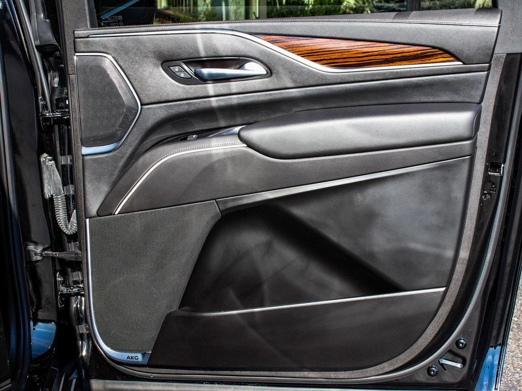 used 2021 Cadillac Escalade ESV car, priced at $57,450