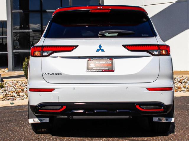 new 2024 Mitsubishi Outlander car