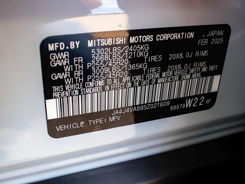 new 2025 Mitsubishi Outlander car, priced at $40,665