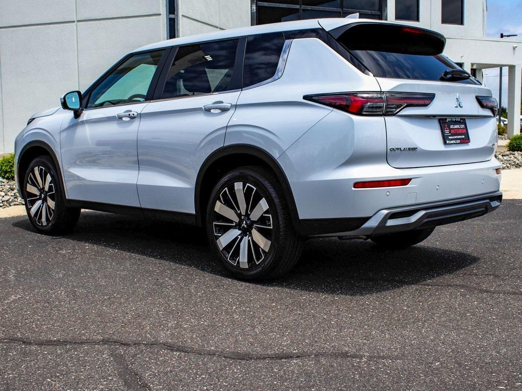 new 2025 Mitsubishi Outlander car, priced at $40,665