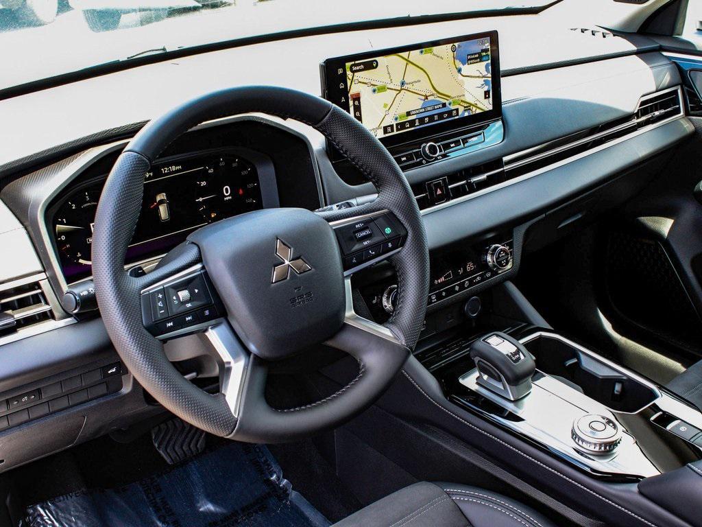 new 2025 Mitsubishi Outlander car, priced at $40,665