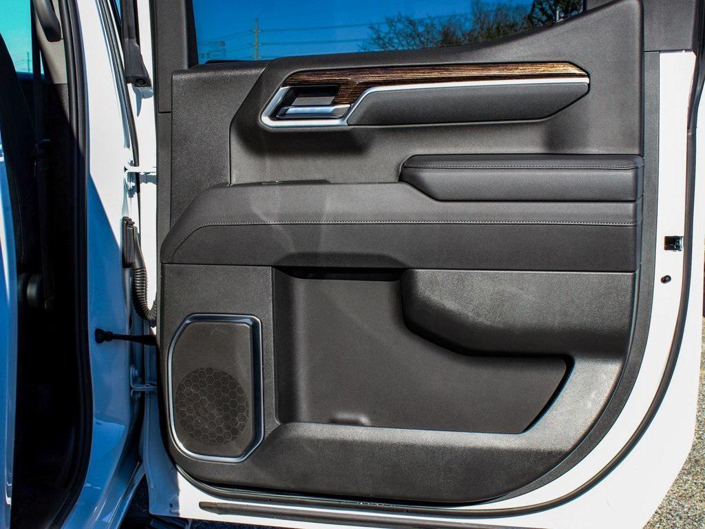 used 2025 GMC Sierra 1500 car, priced at $51,990