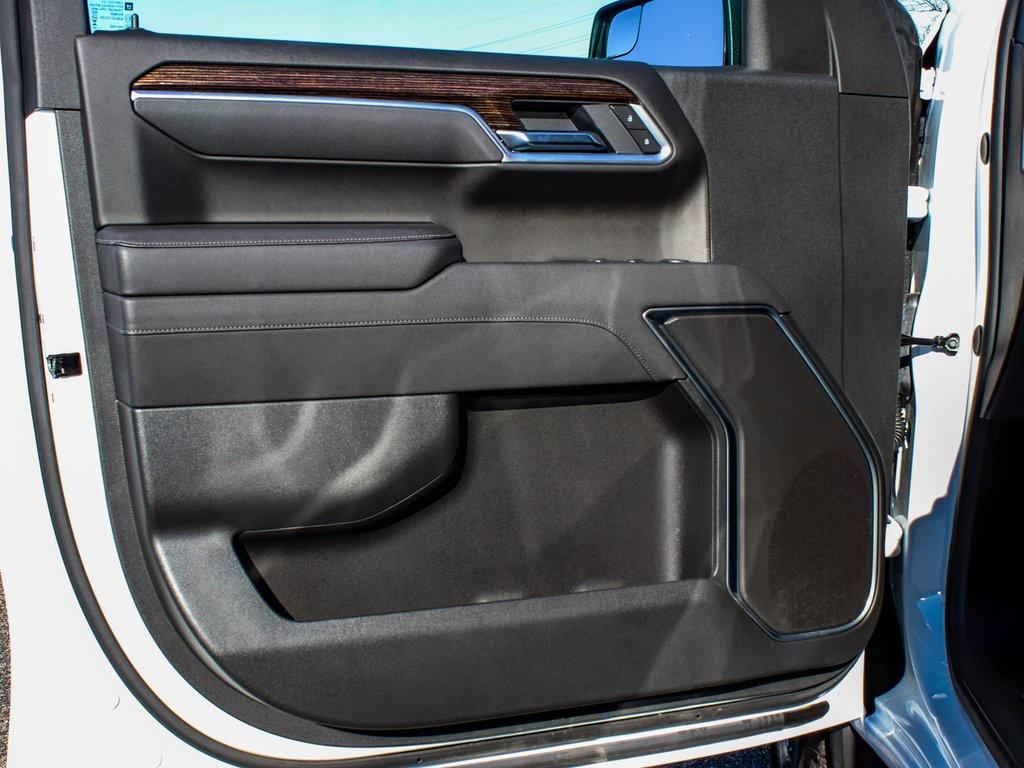 used 2025 GMC Sierra 1500 car, priced at $51,990