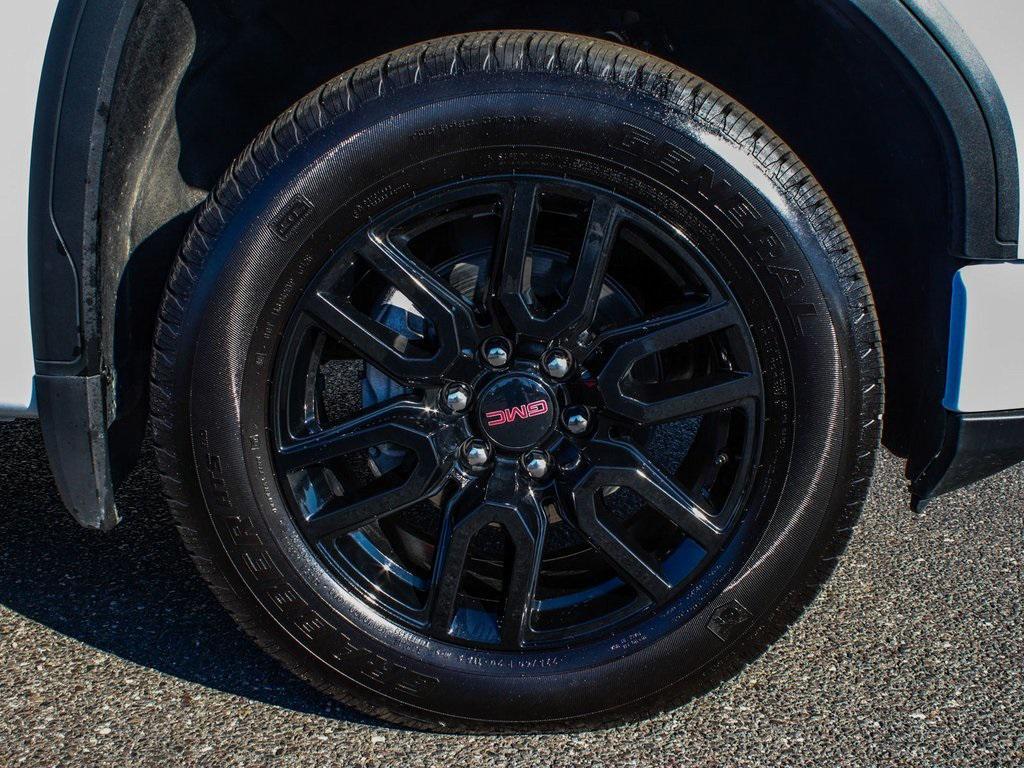 used 2025 GMC Sierra 1500 car, priced at $51,990