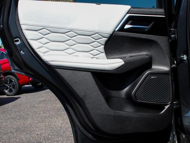 new 2025 Mitsubishi Outlander car, priced at $43,155