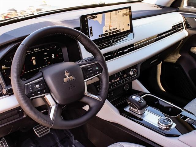new 2025 Mitsubishi Outlander car, priced at $43,155
