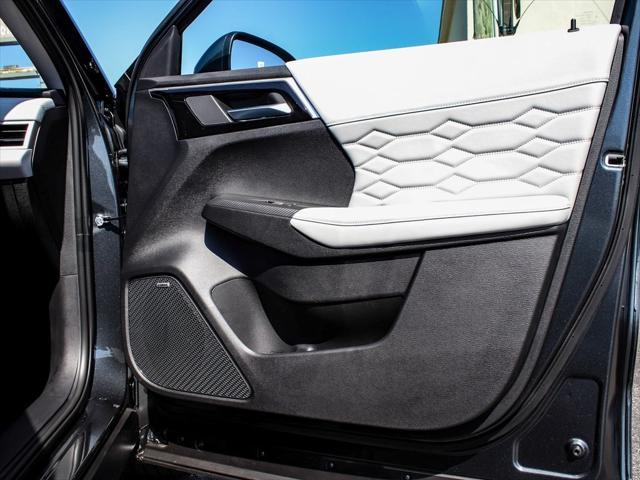 new 2025 Mitsubishi Outlander car, priced at $43,155