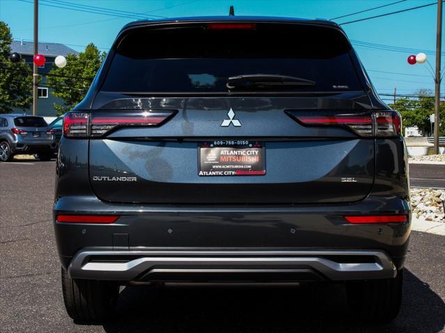 new 2025 Mitsubishi Outlander car, priced at $43,155