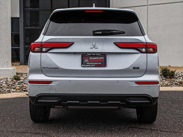 new 2024 Mitsubishi Outlander car, priced at $36,300