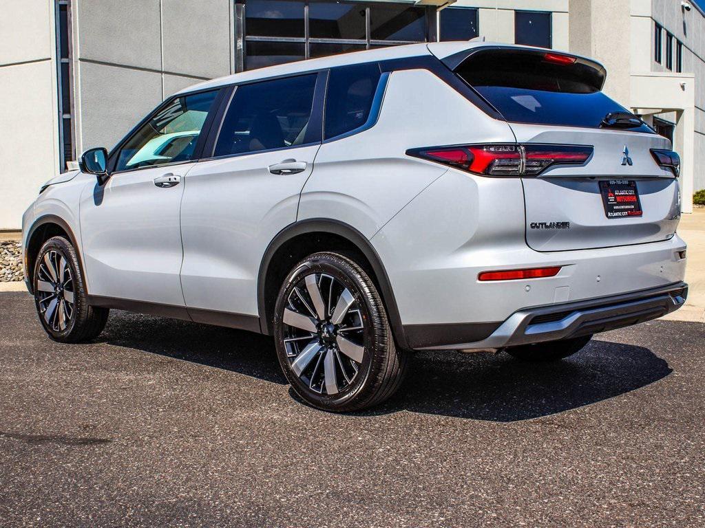 new 2025 Mitsubishi Outlander car, priced at $38,645