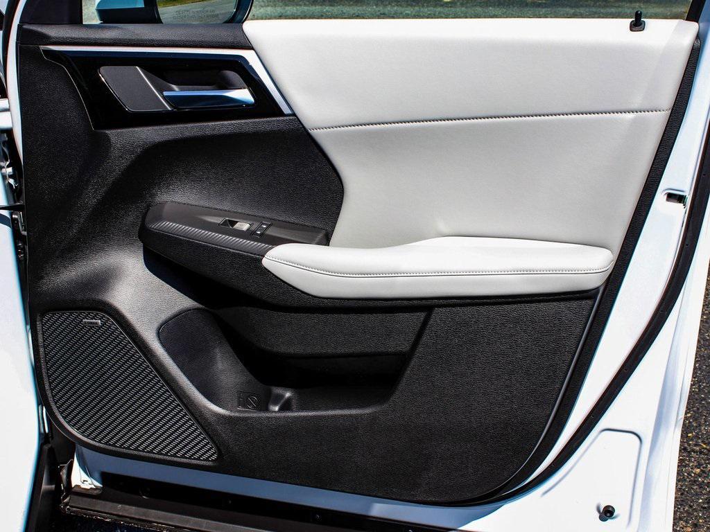 new 2025 Mitsubishi Outlander car, priced at $38,645