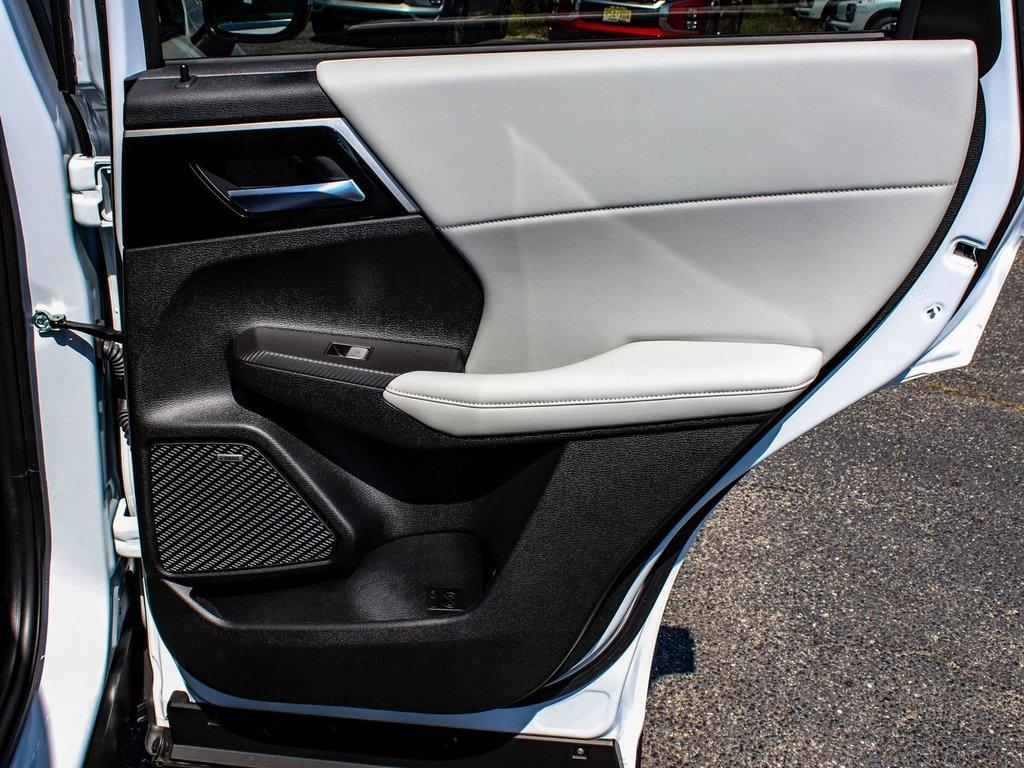 new 2025 Mitsubishi Outlander car, priced at $38,645