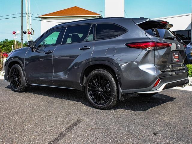 used 2023 Toyota Highlander car, priced at $40,990