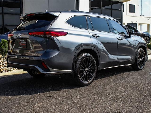 used 2023 Toyota Highlander car, priced at $40,990