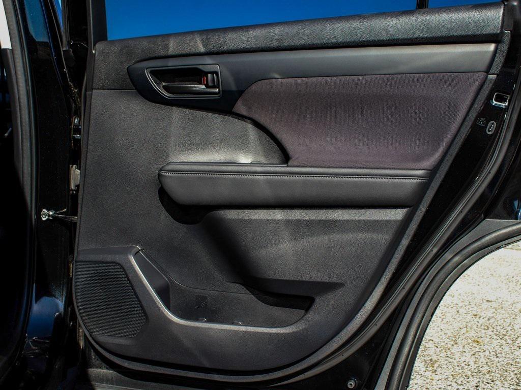 used 2023 Toyota Highlander car, priced at $33,740