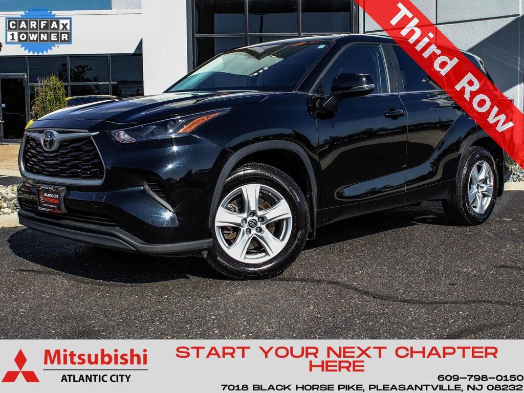 used 2023 Toyota Highlander car, priced at $33,740
