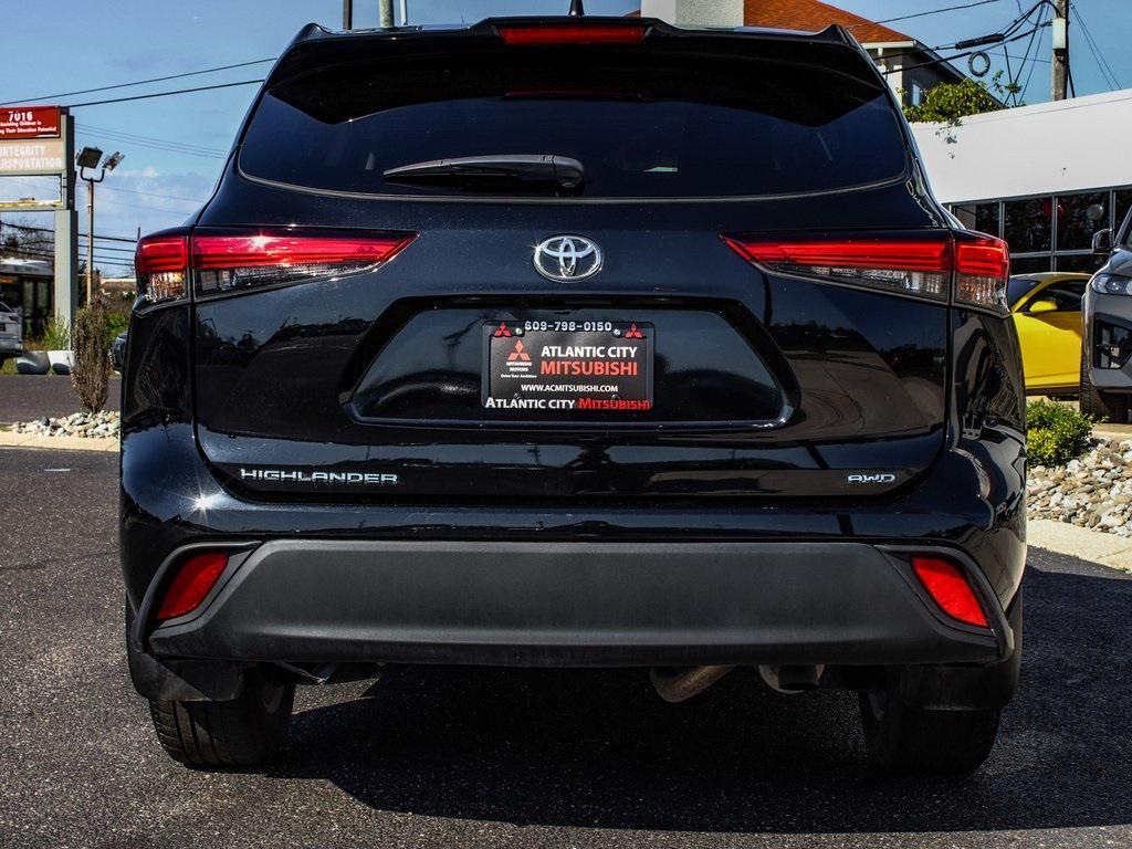 used 2023 Toyota Highlander car, priced at $33,740